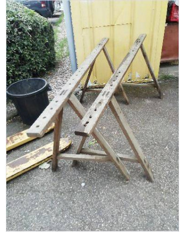 PAIRE DE TRÉTEAUX BOIS TGM EN L\'ETAT