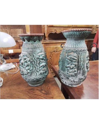 PAIRE DE VASES TERRE CUITE ACCIDENT 