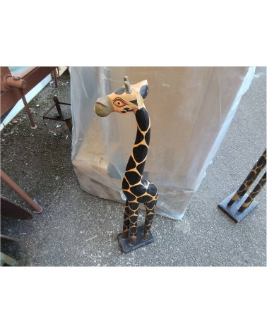 GIRAFE OREILLE CASSE 