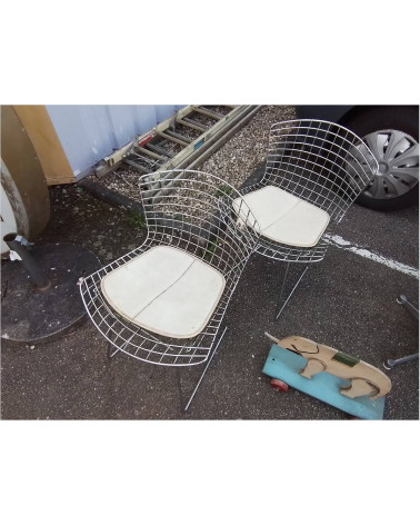 PAIRE DE CHAISES BERTOIA ACCIDENTE 
