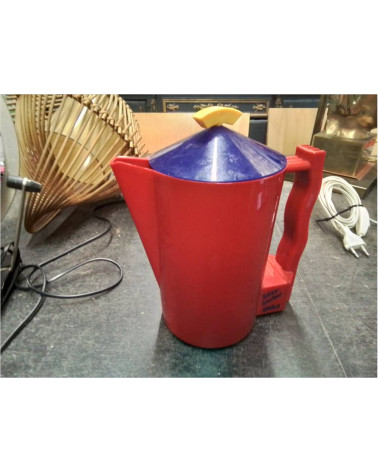 BOUILLOIRE ROUGE BLEU ET JAUNE BLITZ KOCHER GEKA