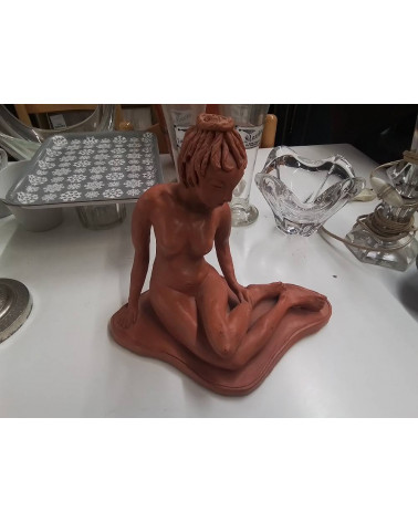 STATUE FEMME NUE TERRE CUITE 