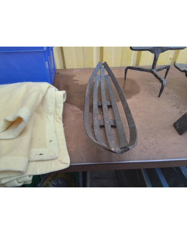 COUPE A FRUITS FER FORGE 