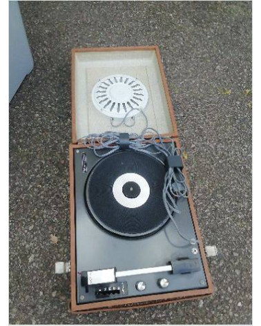 TOURNE DISQUES LA VOIX DE SON MAÎTRE 