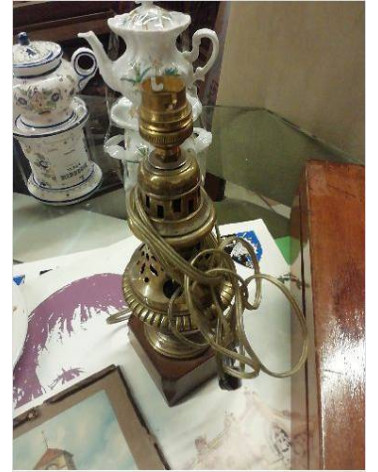 PIED DE LAMPE 